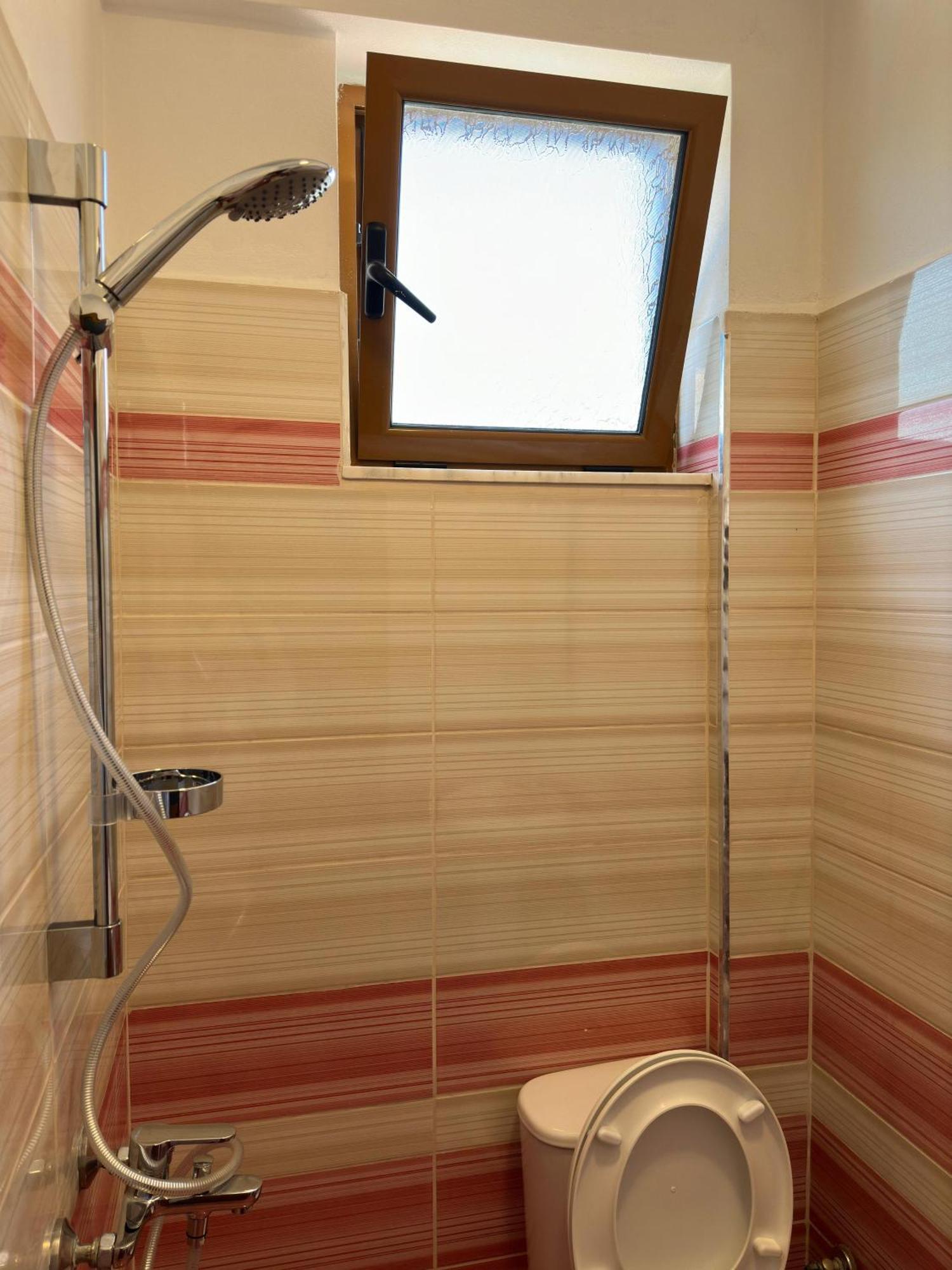 Evelina Ernild Rooms Sarandë Exterior foto